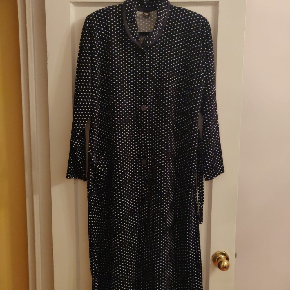 Beautiful Vintage Israeli Polk a dot terry robe